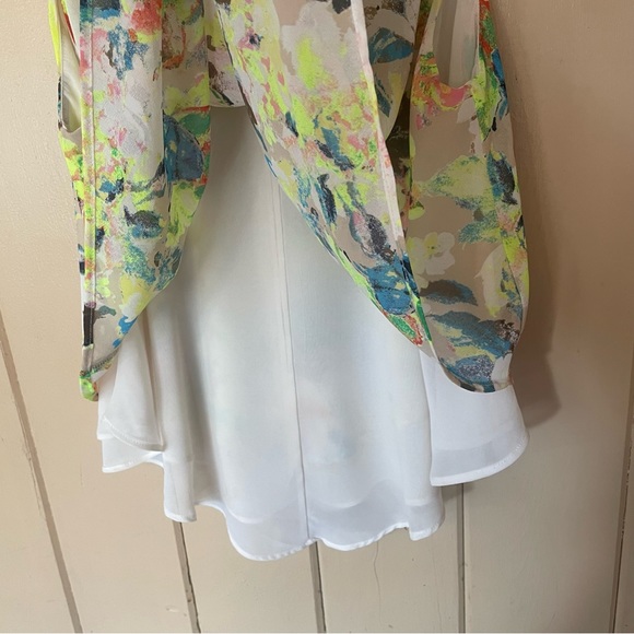 ASTR the Label Double Layer Camisole Tank Neon Abstract Floral Paint Size Medium - Picture 4 of 6